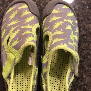 ⛱Water shoes sz Toddler 9/10🏖